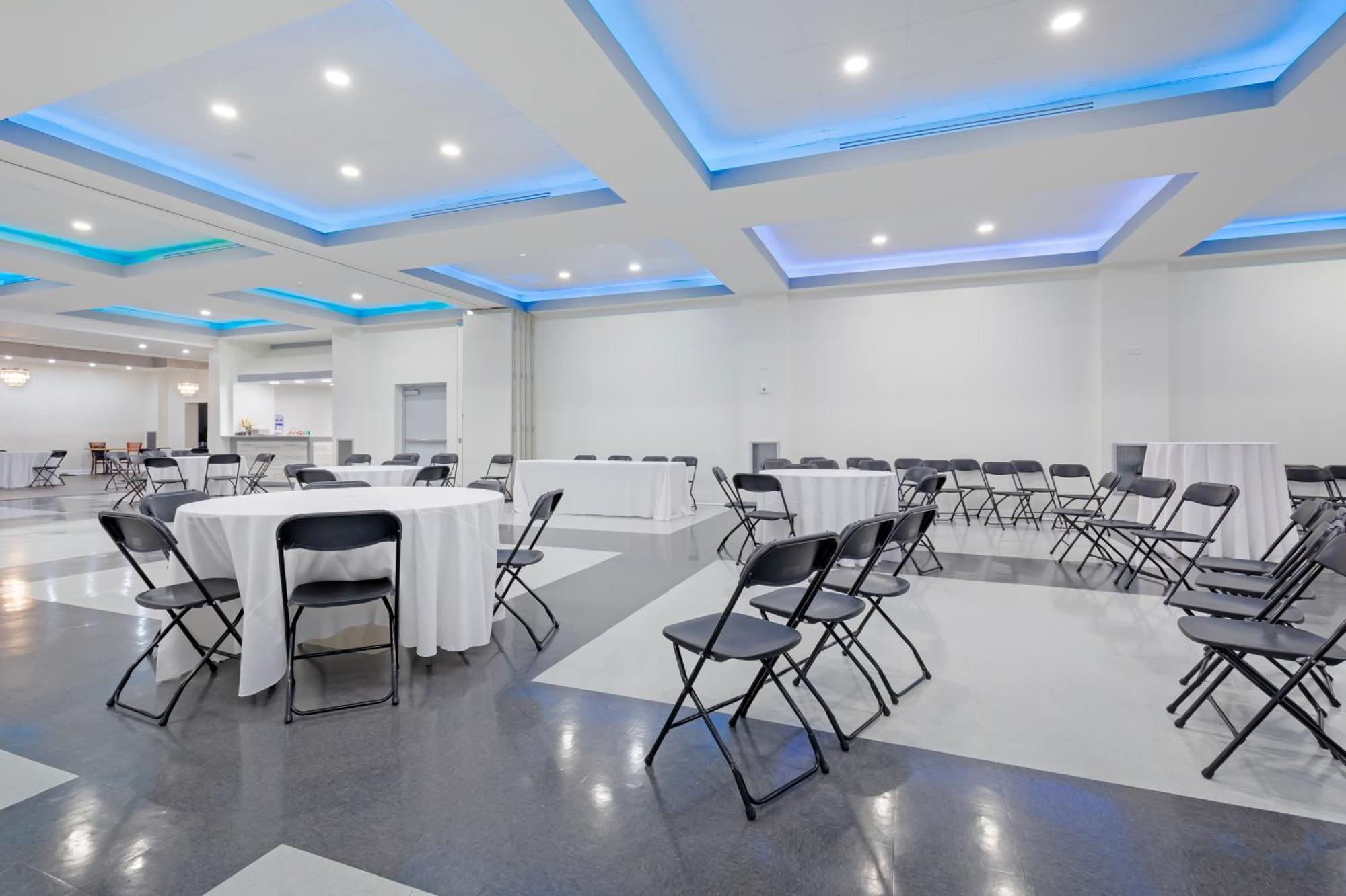Clarion Hotel & Suites BWI Airport North Brooklyn Park Esterno foto