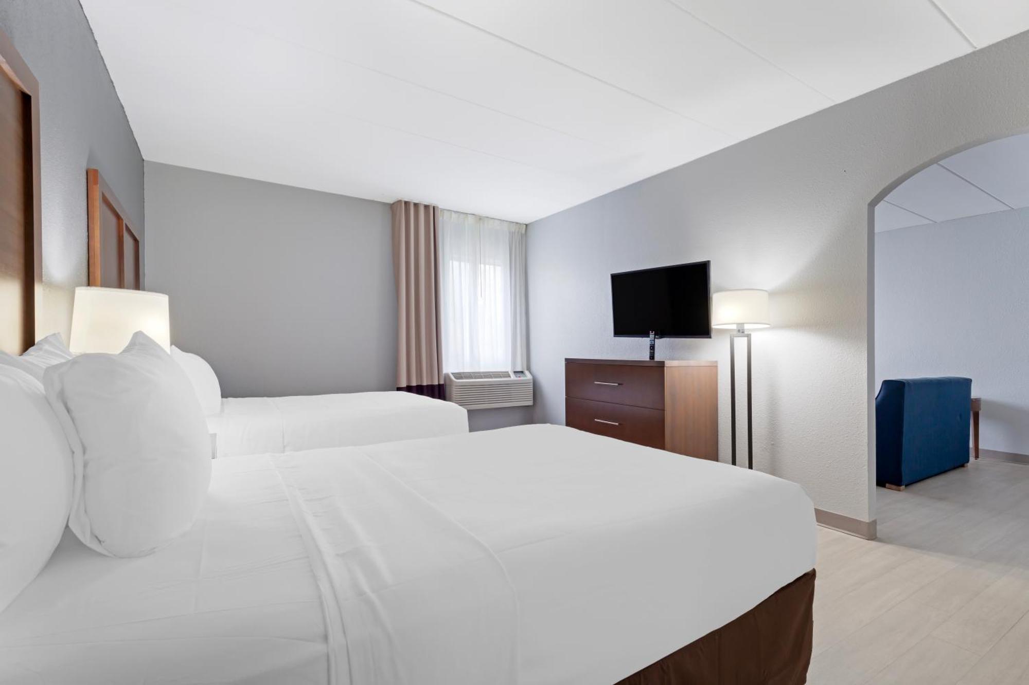 Clarion Hotel & Suites BWI Airport North Brooklyn Park Esterno foto