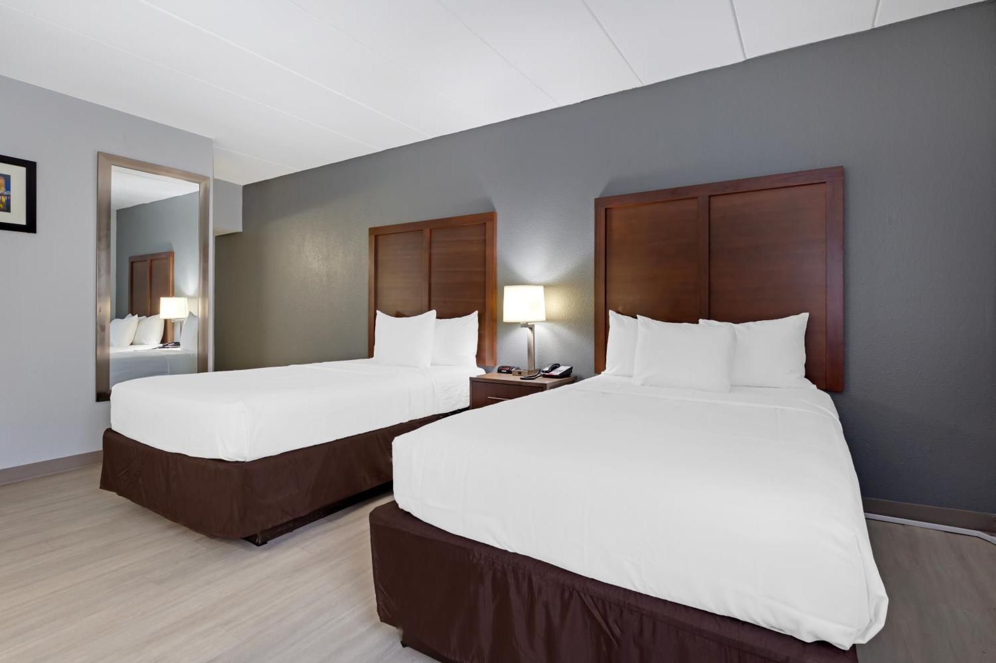 Clarion Hotel & Suites BWI Airport North Brooklyn Park Esterno foto