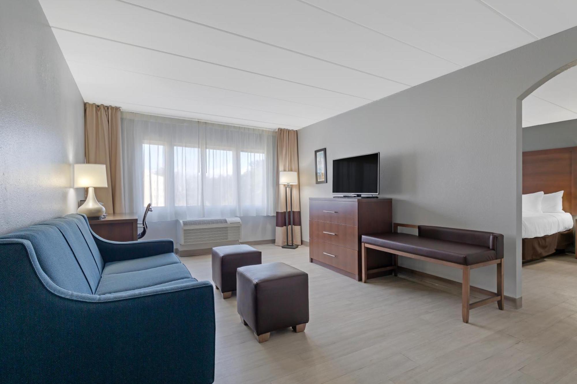 Clarion Hotel & Suites BWI Airport North Brooklyn Park Esterno foto
