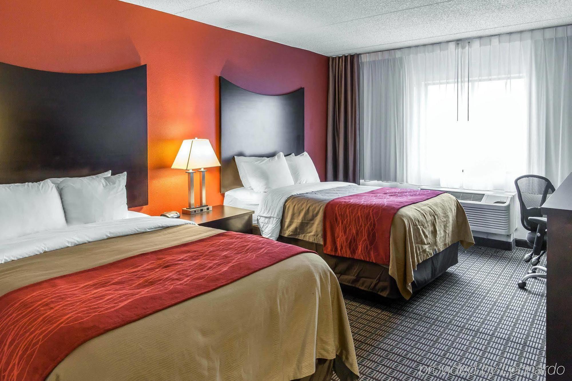 Clarion Hotel & Suites BWI Airport North Brooklyn Park Esterno foto