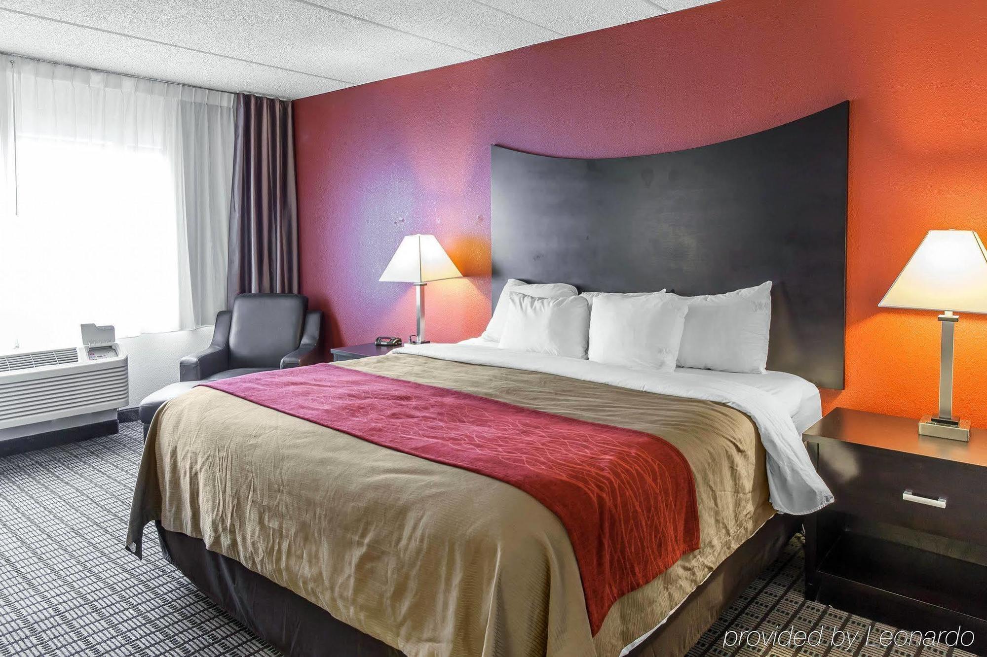 Clarion Hotel & Suites BWI Airport North Brooklyn Park Esterno foto